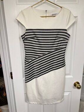 Studio I Black and White Striped Cap-Sleeve Midi Dress